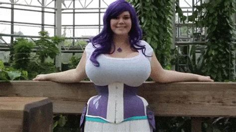 nice big titties|Big Tits GIF: 60+ Hottest Big Boobs Gifs on the Internet